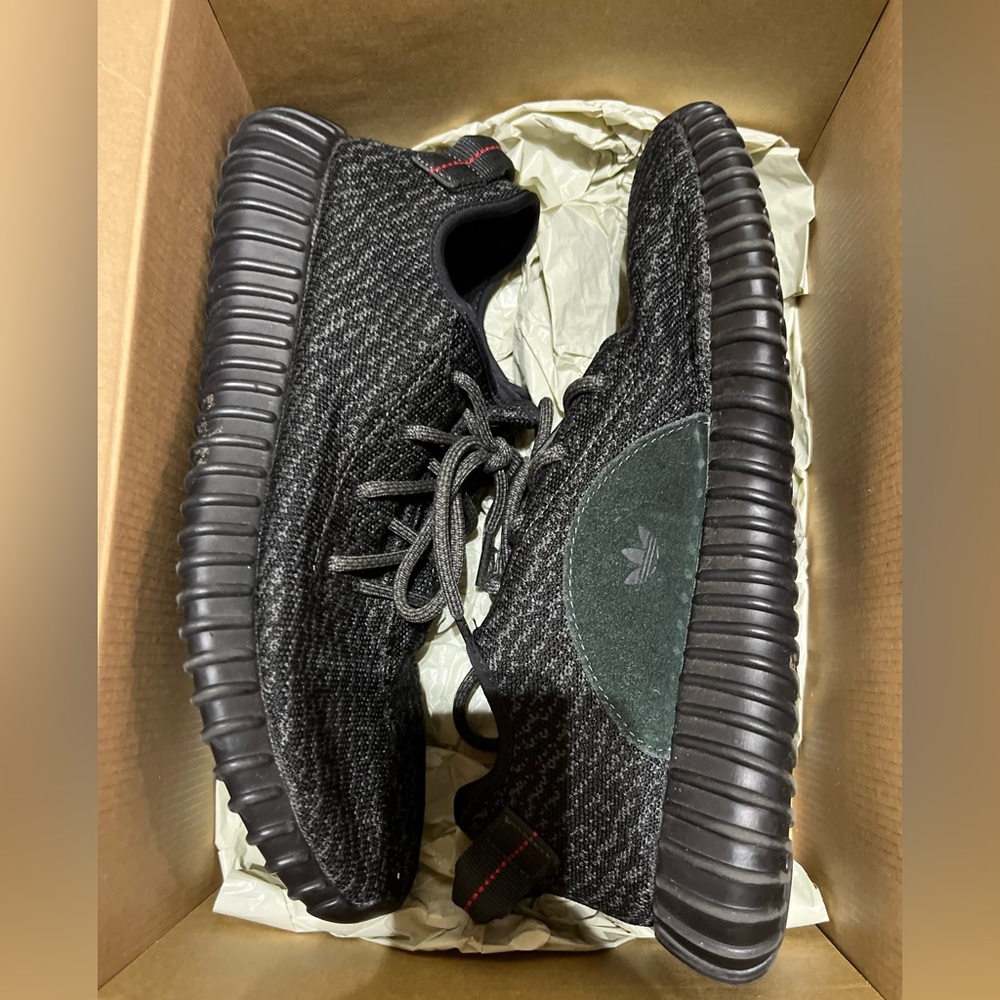 Yeezy 350 v1 black pirate size 10 - Picture 5 of 7